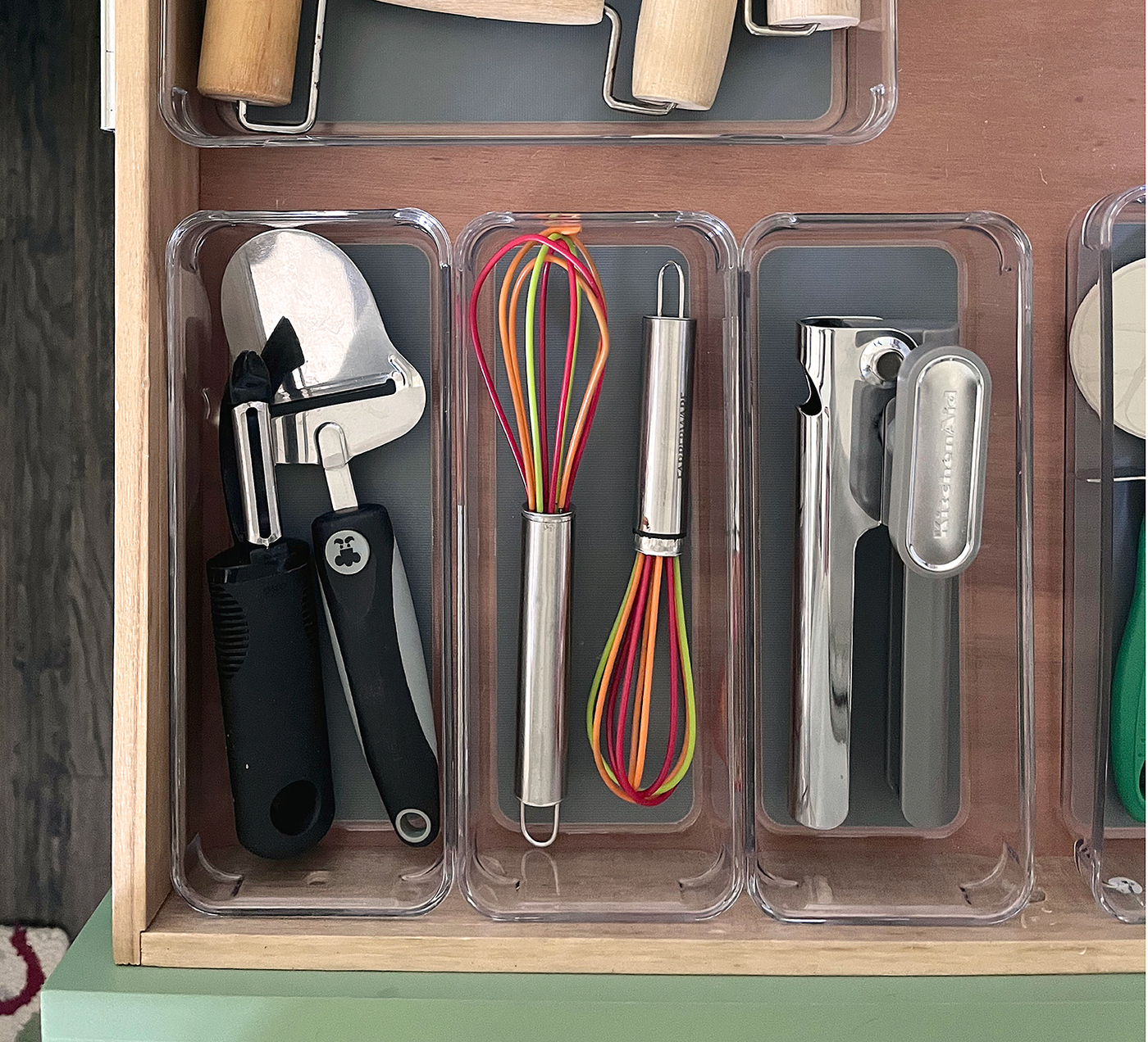 Organized Drawer – Medium Skinny Rectangle used for kitchen organizing